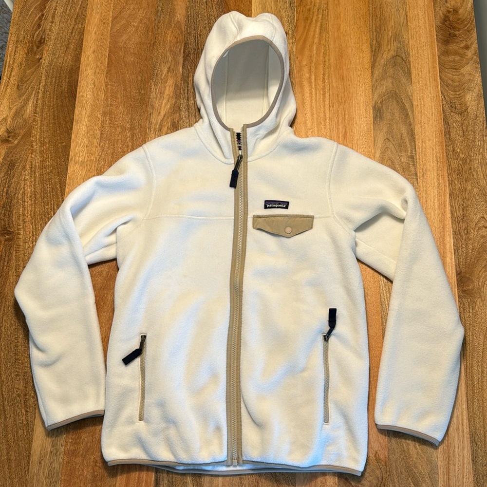 Women’s Patagonia lightweight Snap-T Hooded Jacket NWT